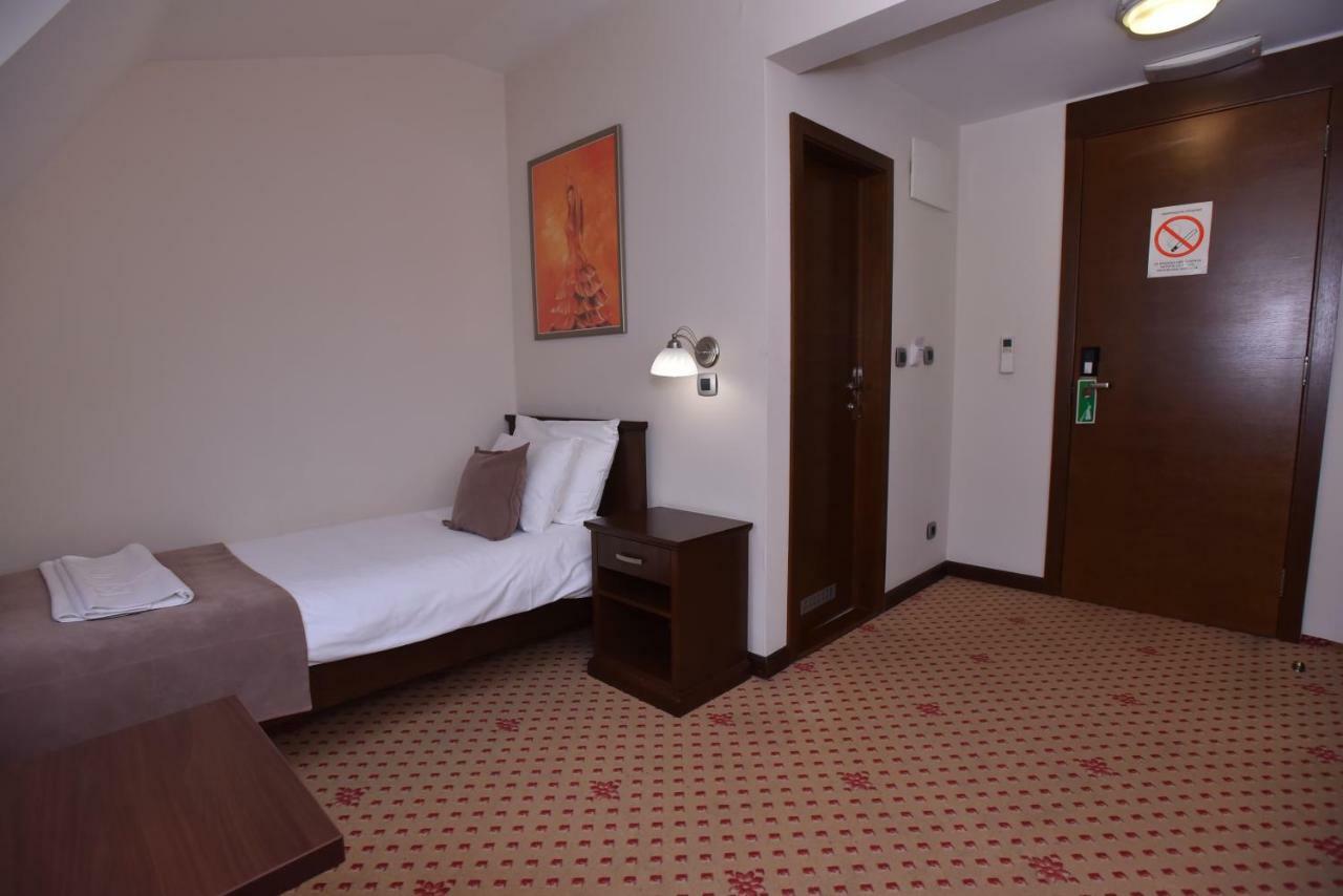 Hotel Beograd Čačak Extérieur photo